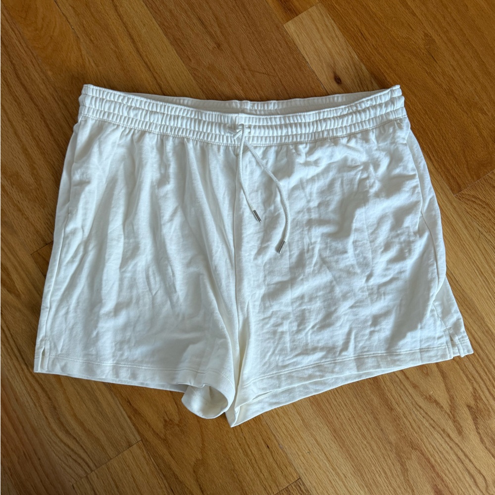 H&M Cream Elastic Waist Shorts